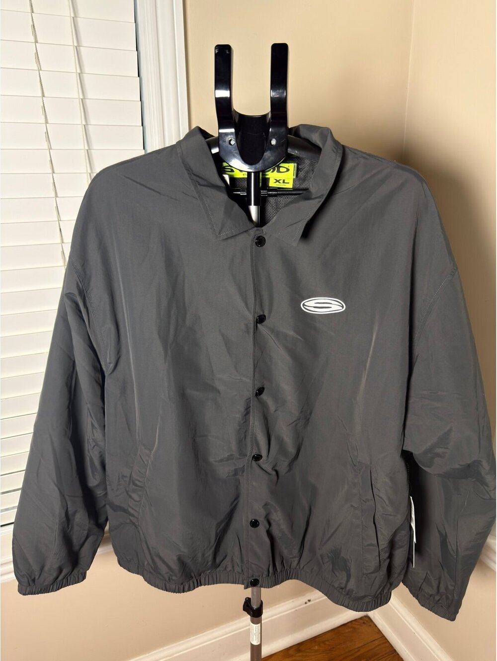 Studio by SUPERVSN Logo Tech Coach Jacket XL Black Nylon Snap Front NWT